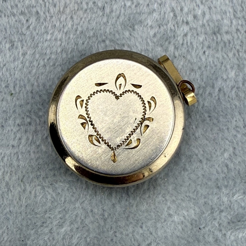 Vintage Ballou & Boss Inc Badge‎ Reel Gold Tone Heart